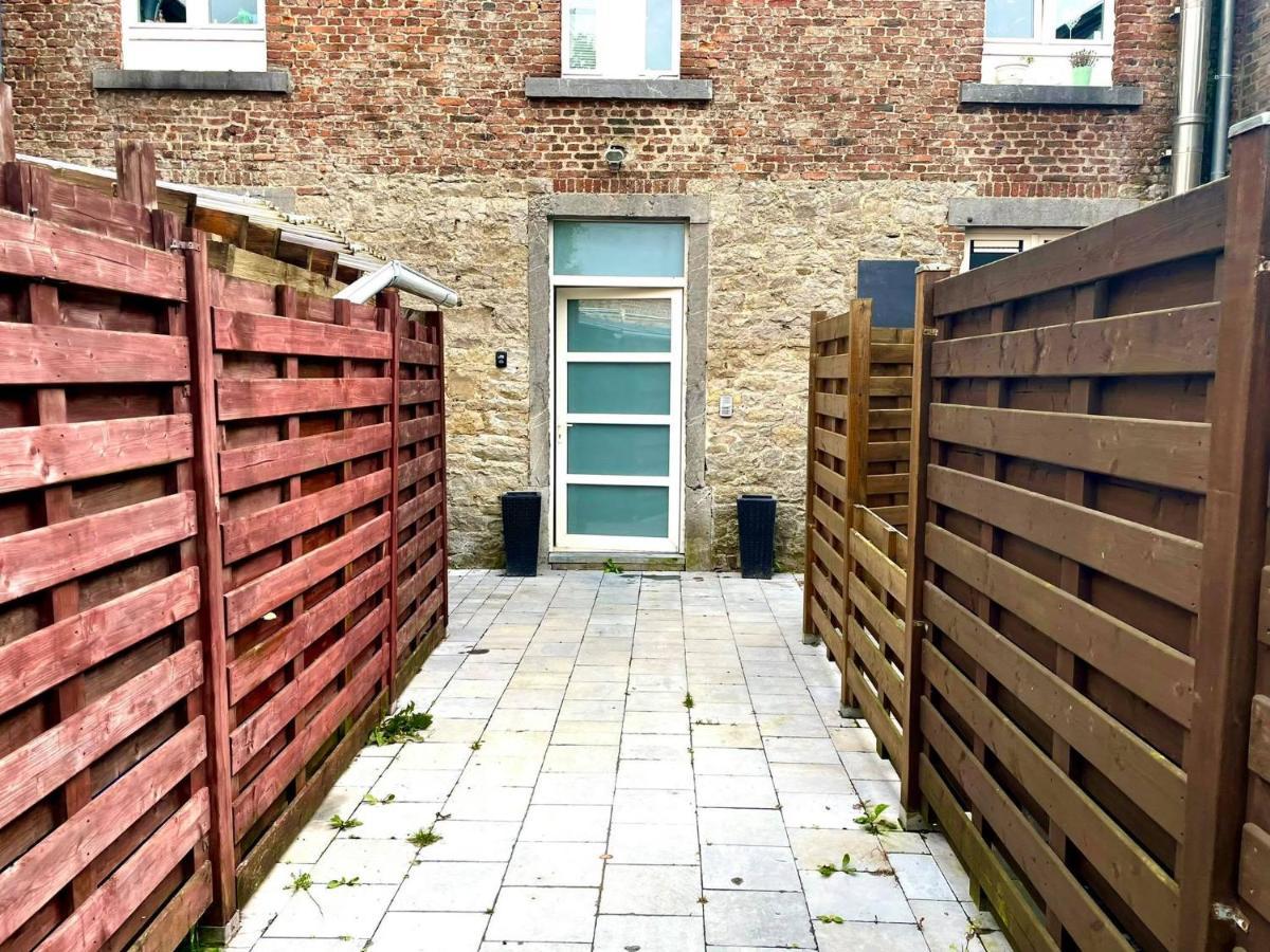 L'Appartement D'Houyet - Esc'Appart Bagian luar foto